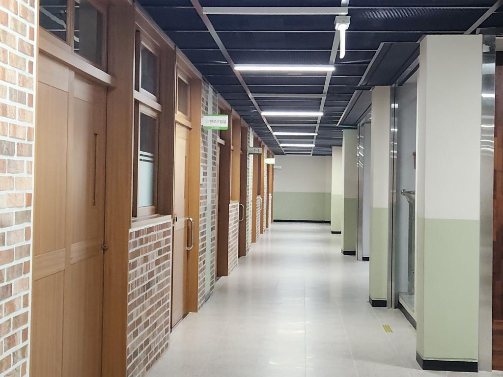16_2층1학년교실구역.jpg